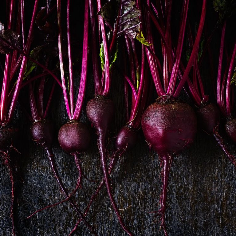 Mehr über den Artikel erfahren Rote Beete – Die gesunde Knolle mit Geschmack und Farbe